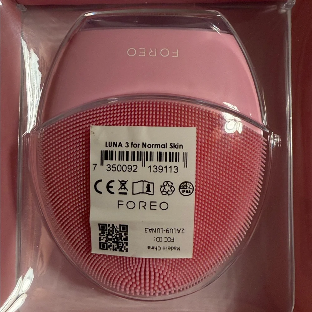 FOREO silicone cleansing